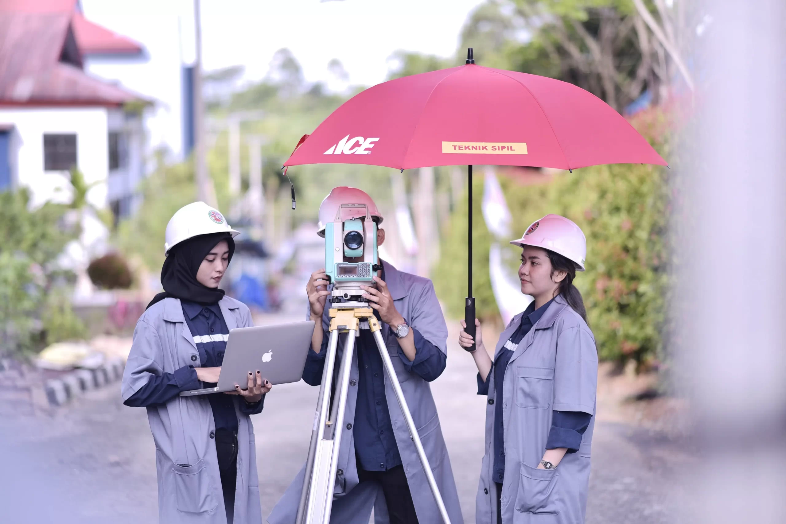 Mahasiswa Teknik Sipil Poltekba Juara 1 Lomba Desain Jembatan Tingkat Nasional